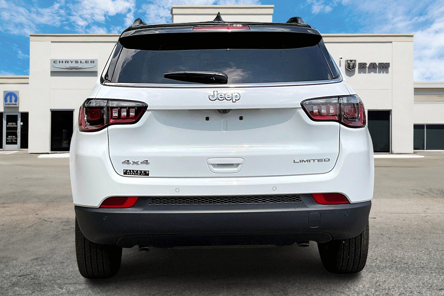 New 2025 Jeep Compass Limited w/ Sun and Sound Group image 4