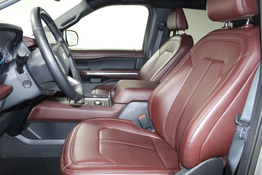 Used 2024 Ford Expedition Limited image 24