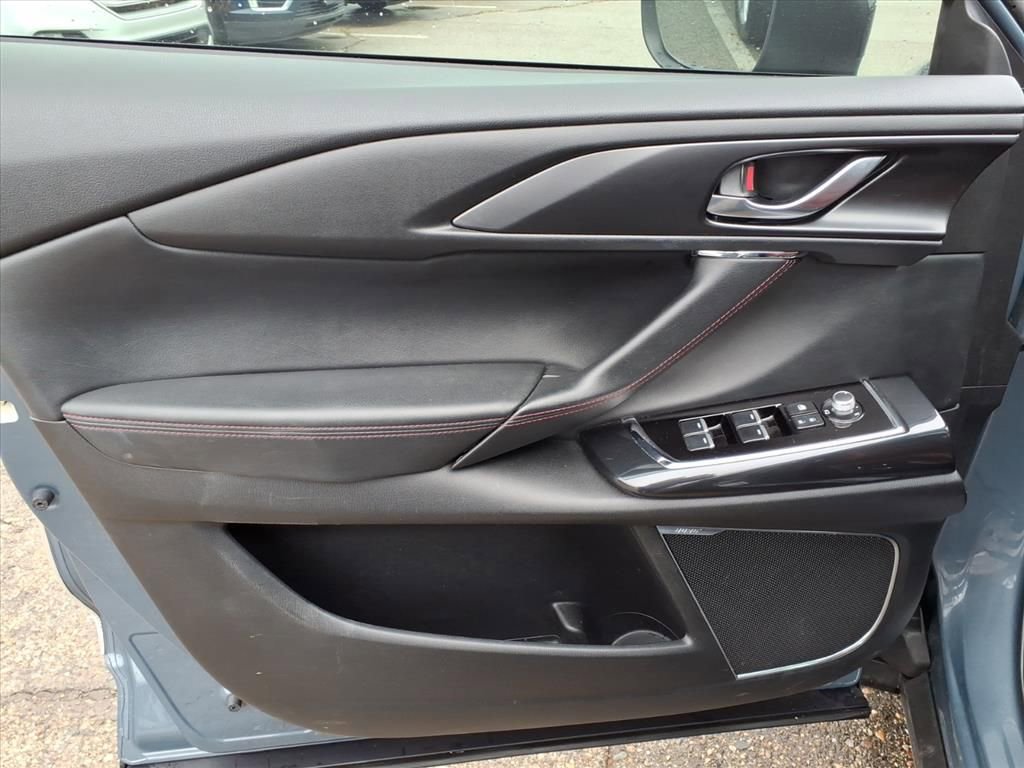 Used 2023 MAZDA CX-9 Carbon Edition image 13