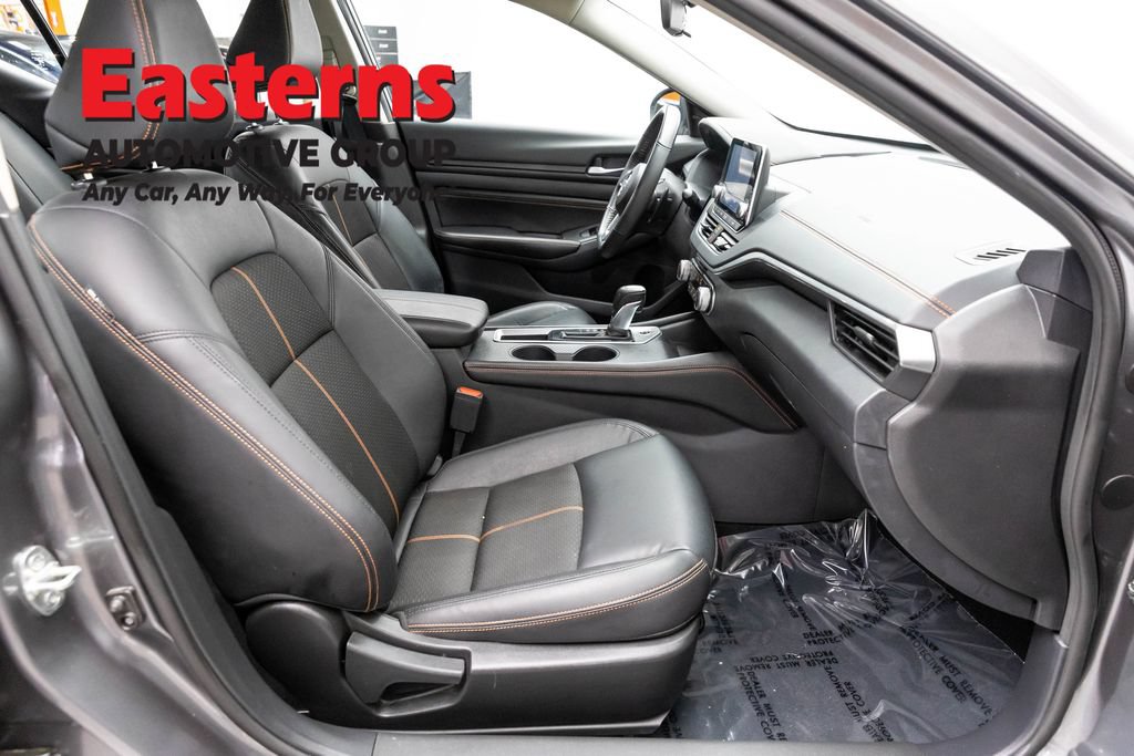 Used 2022 Nissan Altima 2.5 SR FWD image 24