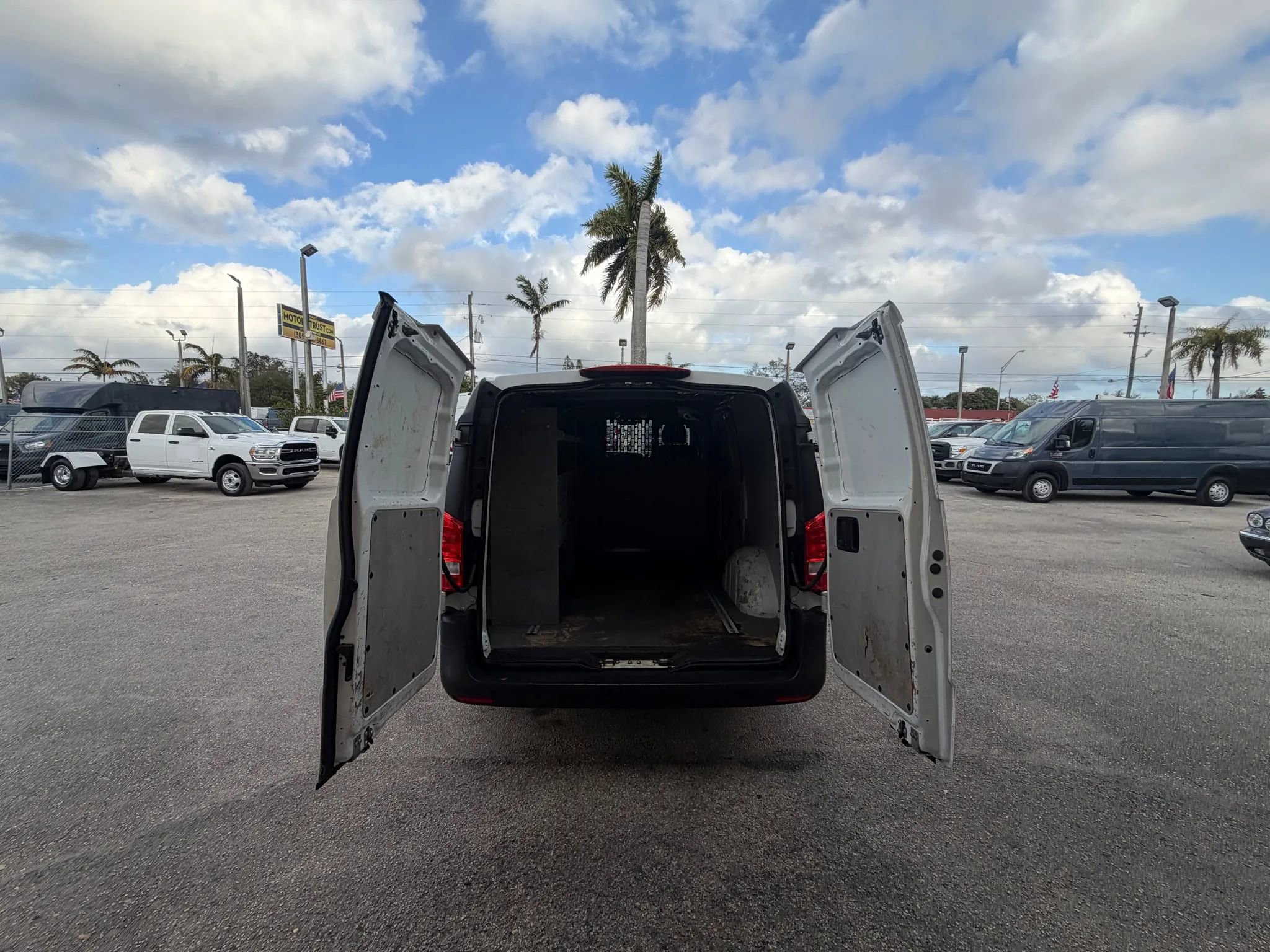 Used 2020 Mercedes-Benz Metris w/ Safety Package image 6