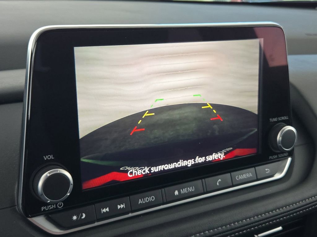 Used 2025 Nissan Rogue SV image 20