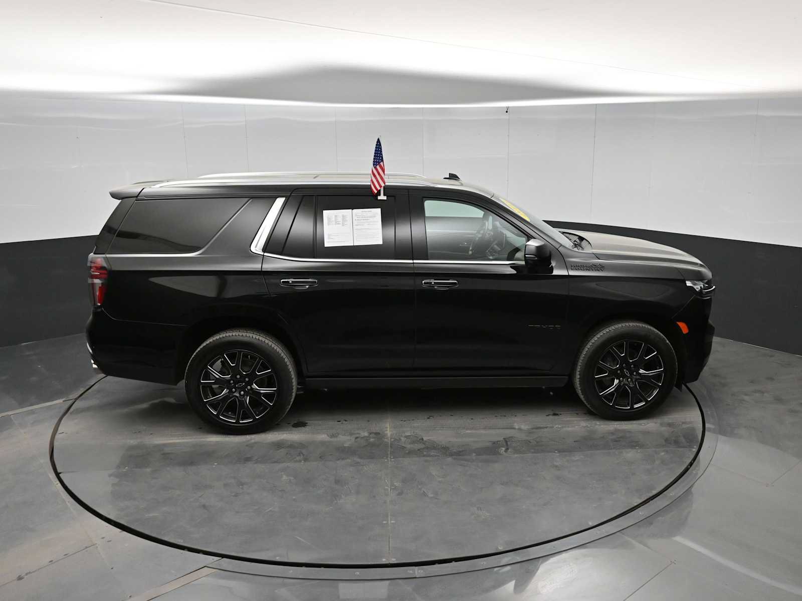 Used 2023 Chevrolet Tahoe High Country AWD/4WD image 30