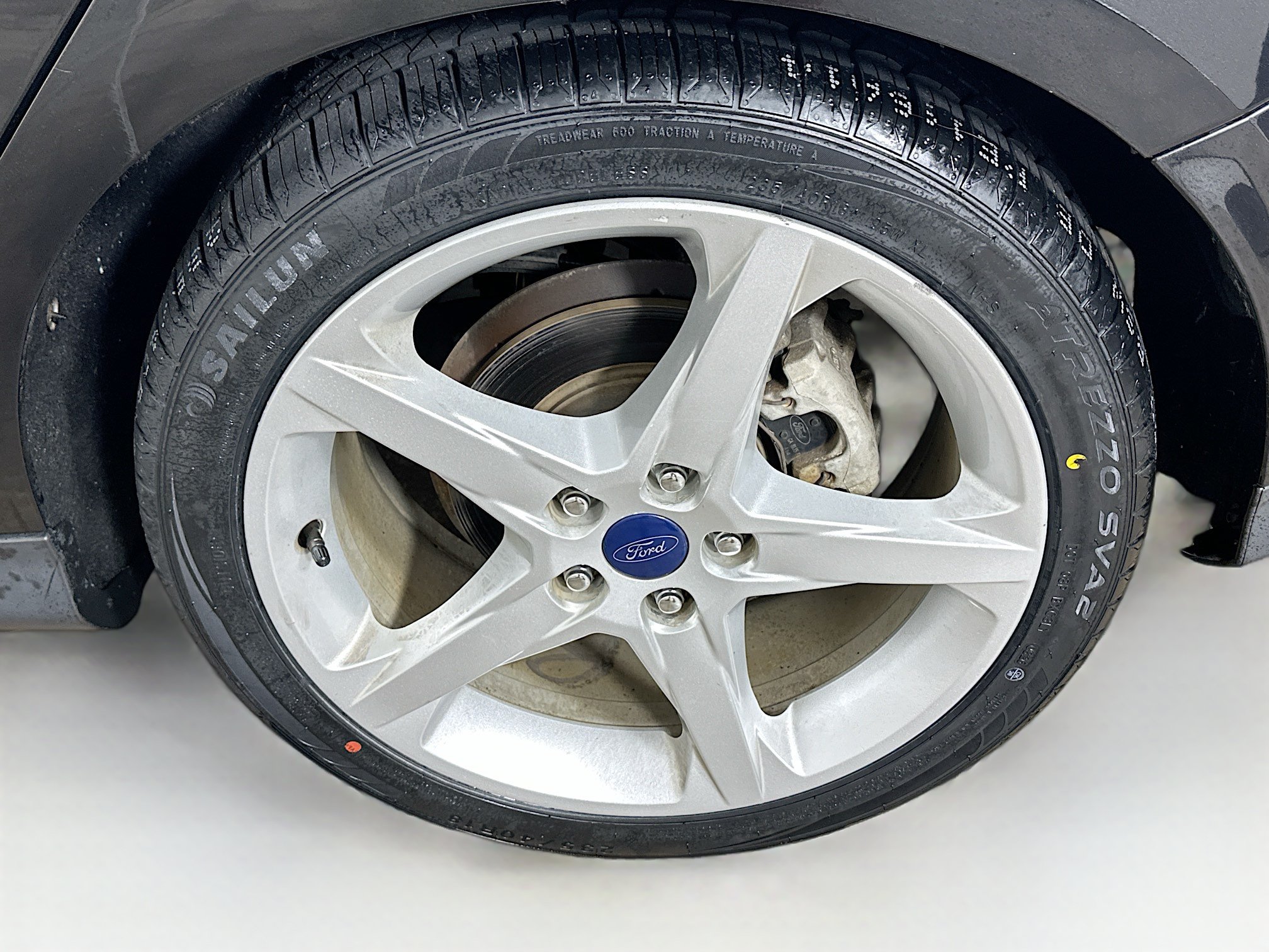 Used 2014 Ford Focus Titanium FWD image 11