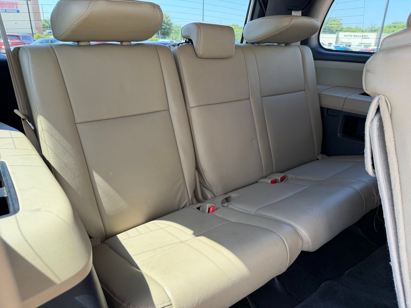 Used 2018 Toyota Sequoia Limited w/ Safety & Convenience Package RWD image 21