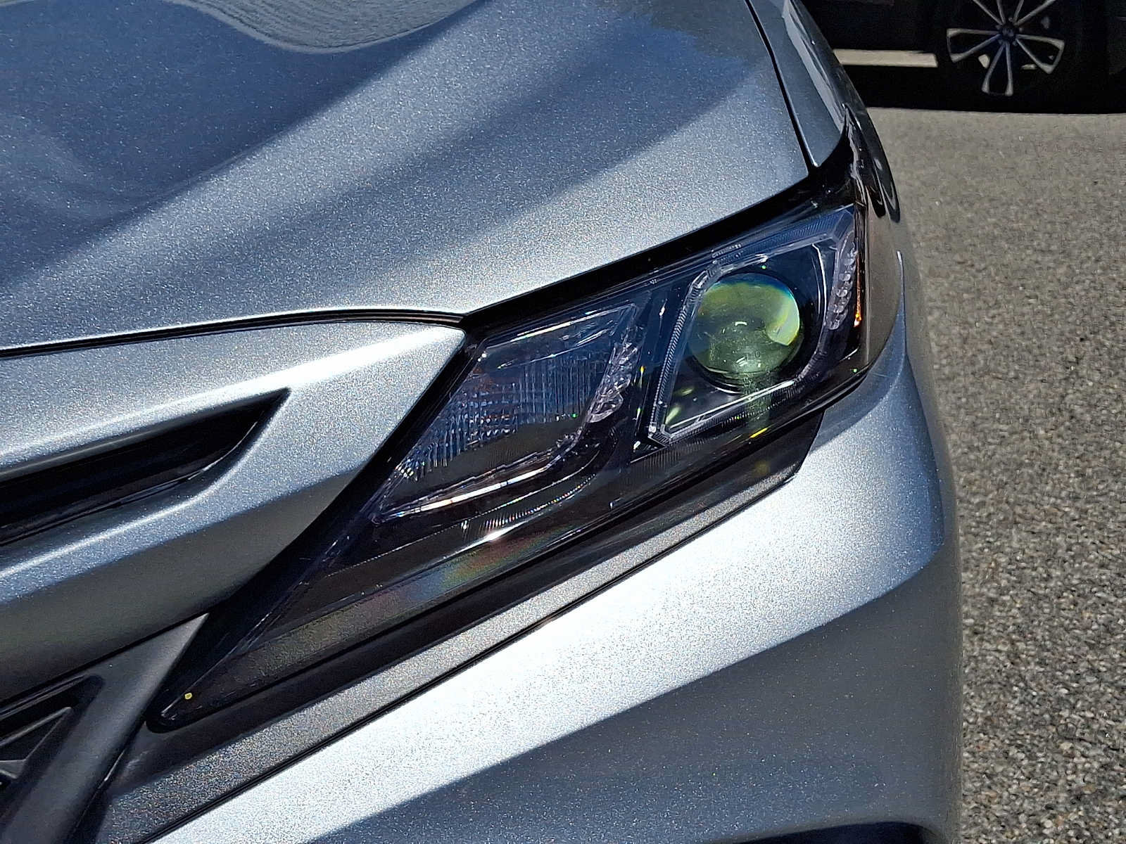 Used 2023 Toyota Camry SE w/ Convenience Package FWD image 10