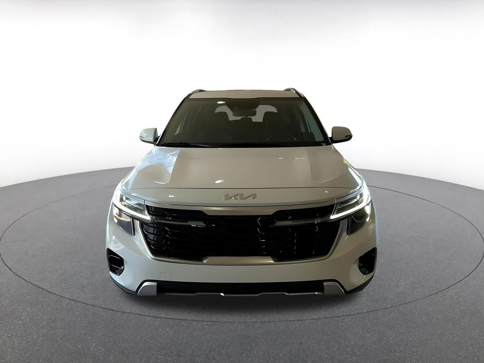 Used 2025 Kia Seltos S FWD image 4