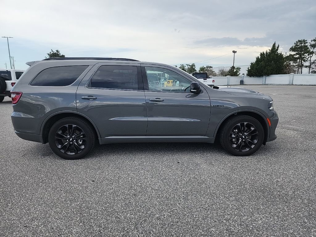Used 2025 Dodge Durango R/T w/ Blacktop Package image 5