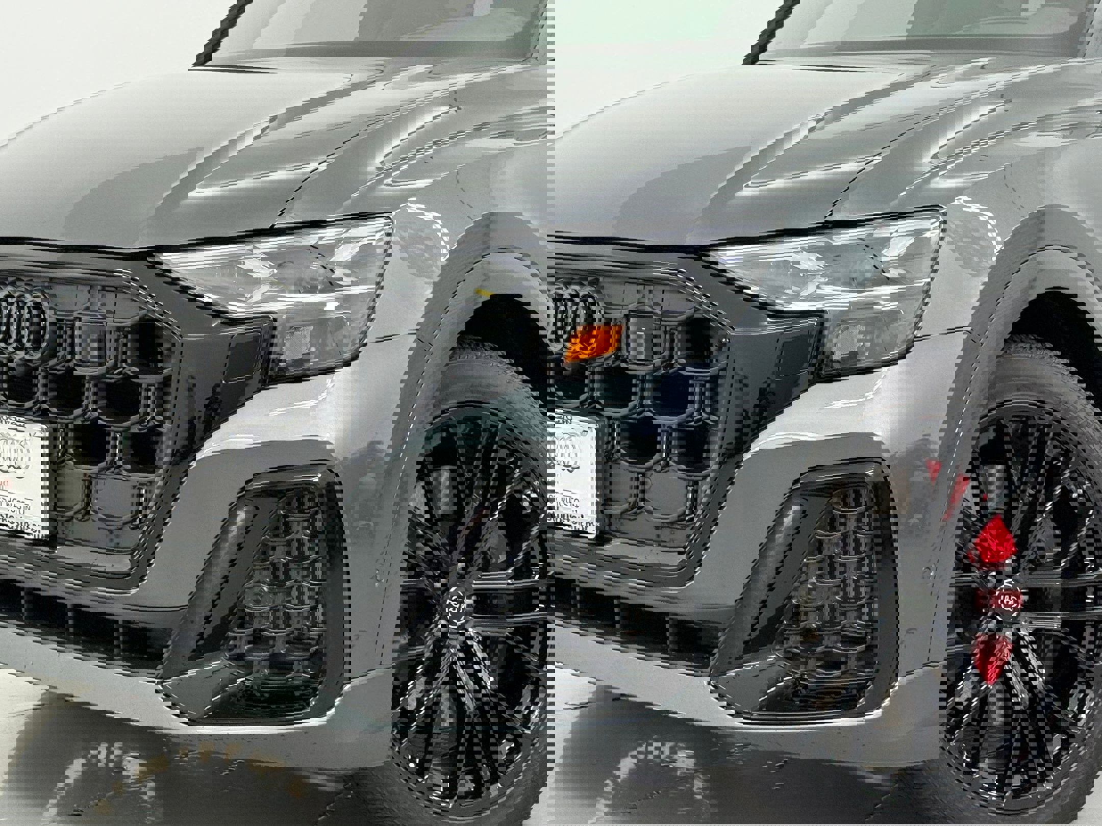 New 2026 Audi SQ8 Prestige image 11