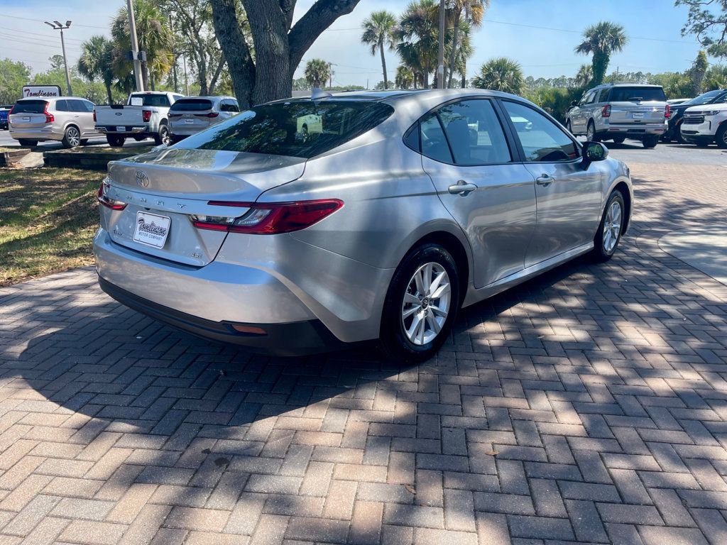 Used 2026 Toyota Camry LE FWD image 5
