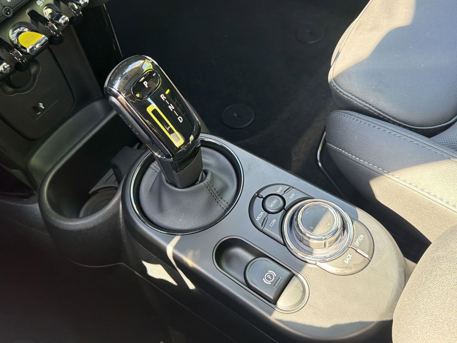 Used 2024 MINI Cooper SE image 17