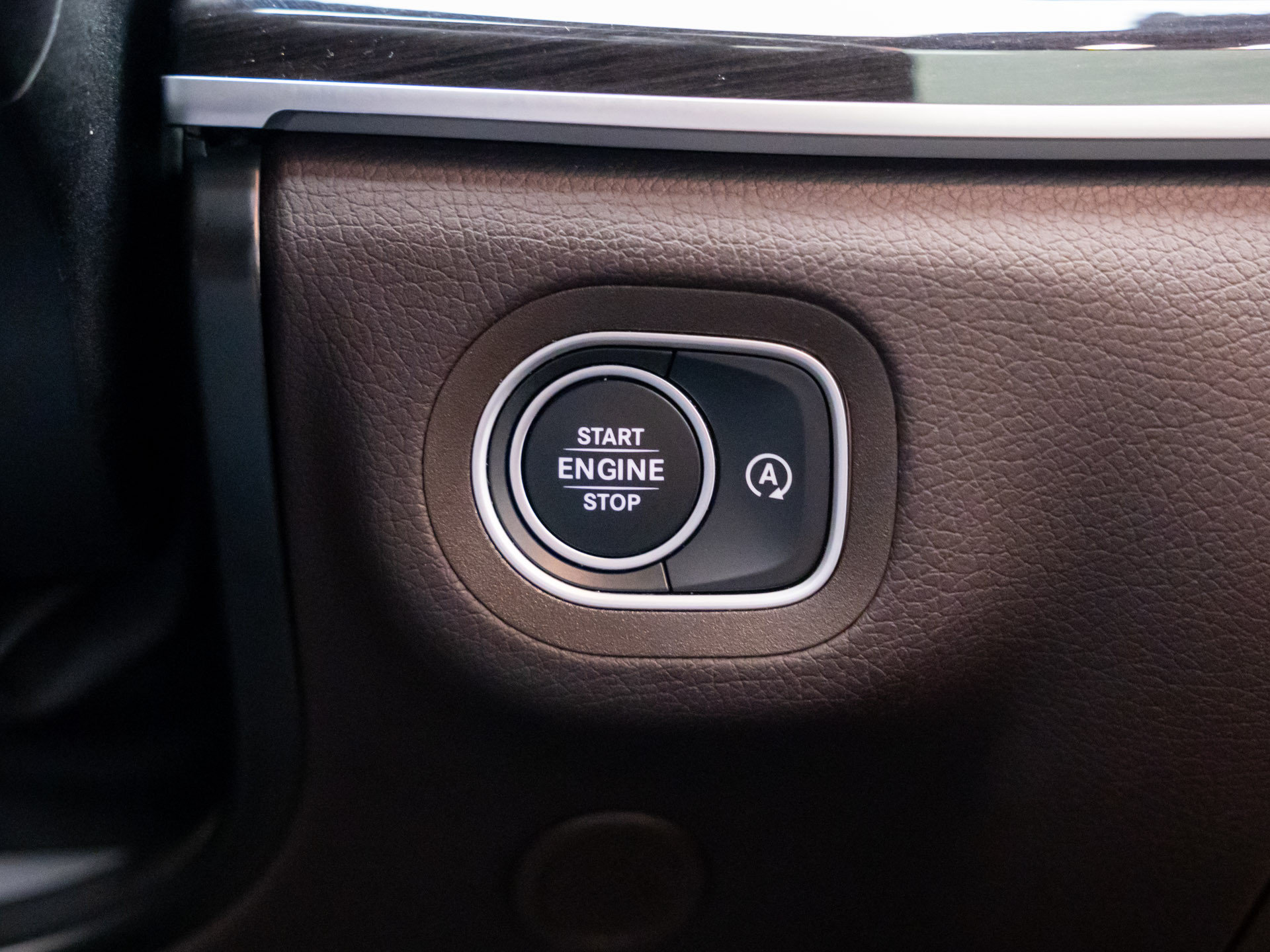 Used 2023 Mercedes-Benz GLS 450 4MATIC image 23