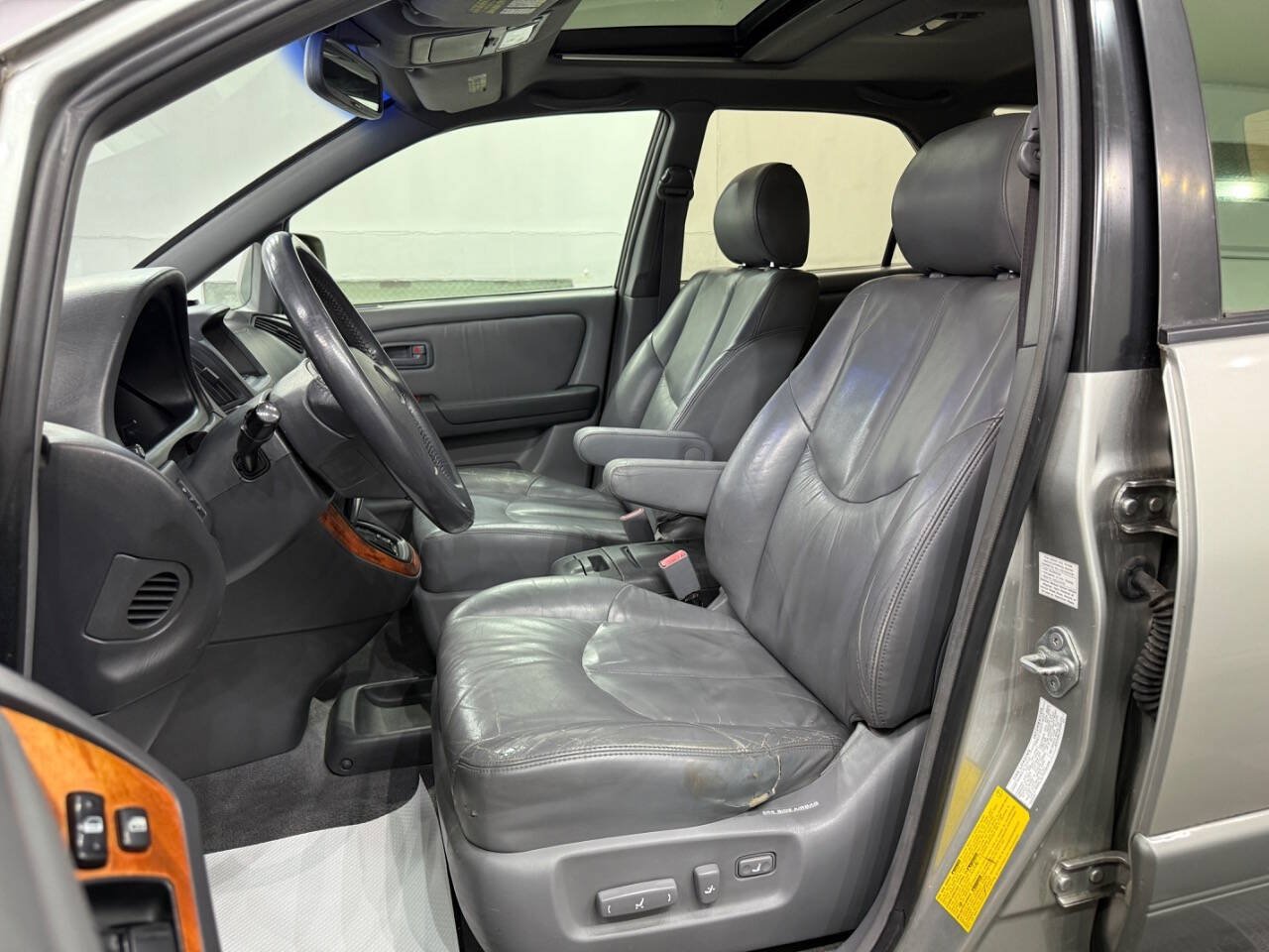 Used 2000 Lexus RX 300 4WD image 7