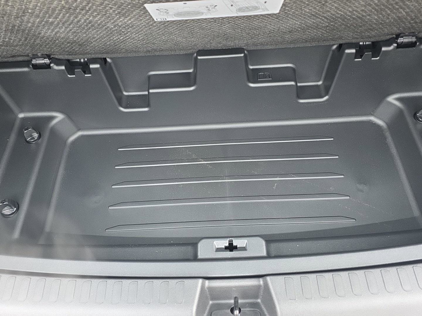 New 2026 Chevrolet Traverse LT w/ Driver Confidence Package image 24