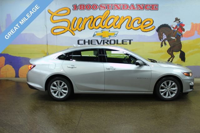 Used 2021 Chevrolet Malibu LT FWD image 1