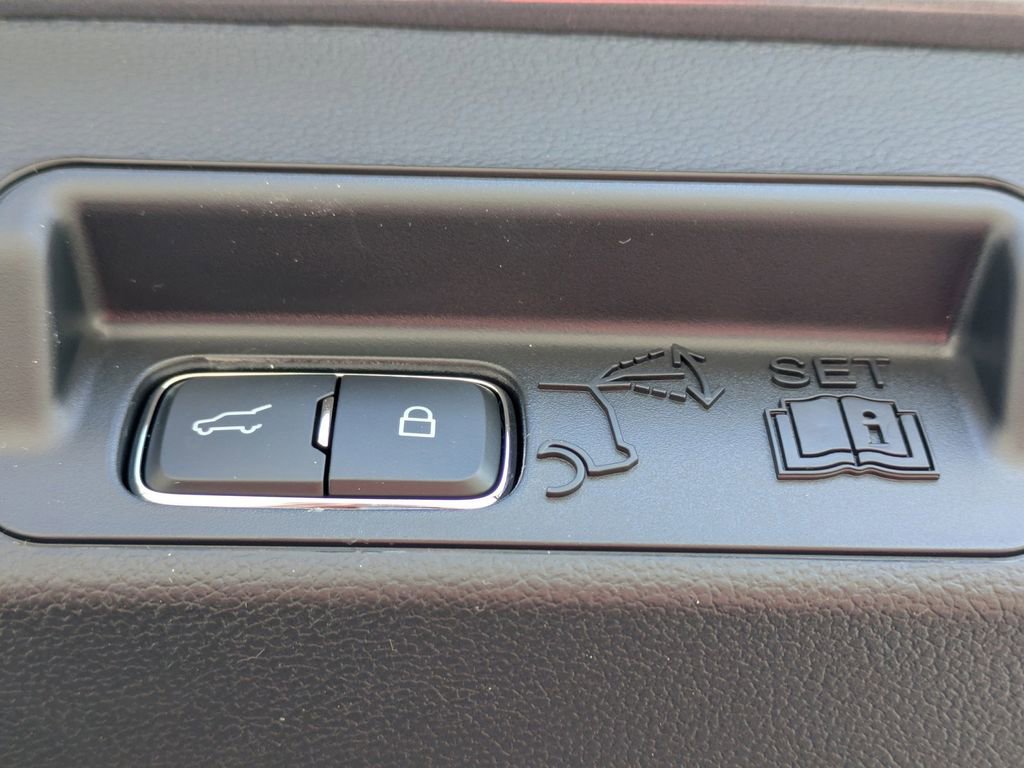 New 2026 Ford Explorer ST image 15