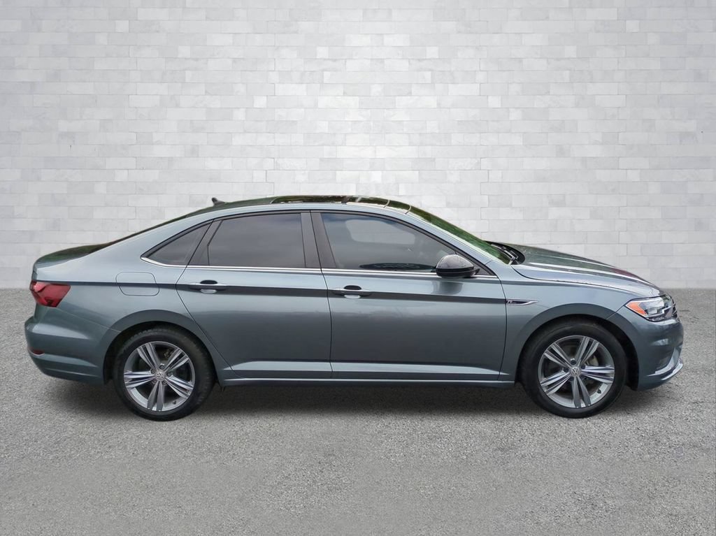 Used 2020 Volkswagen Jetta R-Line w/ R-Line Cold Weather Package FWD image 3