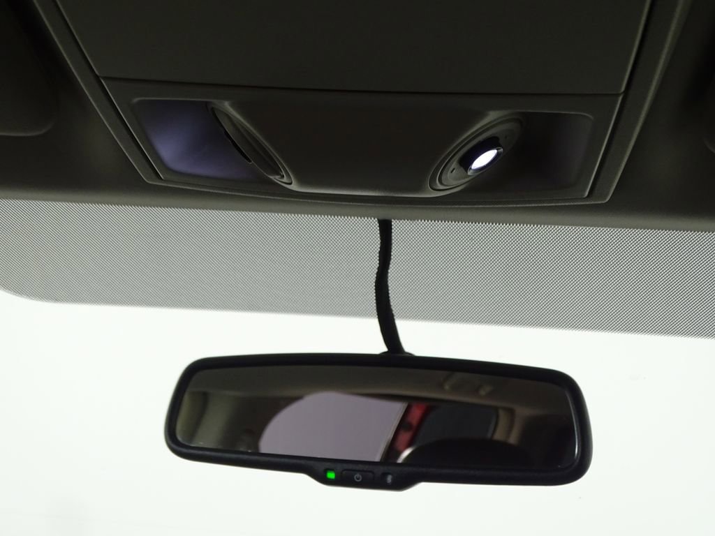 Used 2014 Chrysler Town & Country Touring image 28