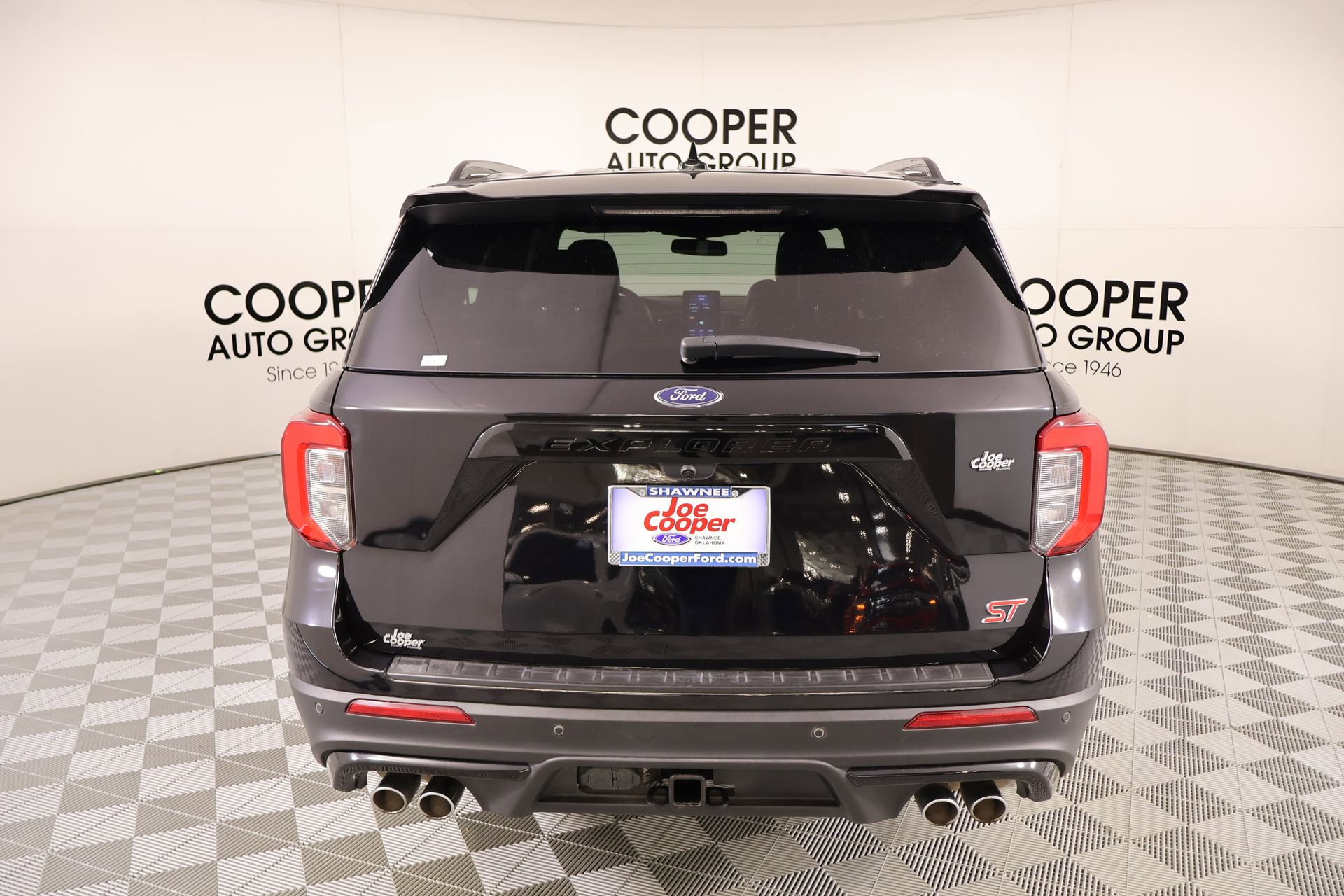 Used 2020 Ford Explorer ST w/ ST Street Pack image 24