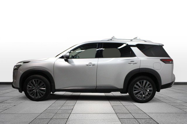 Used 2024 Nissan Pathfinder SL w/ SL Premium Package image 4