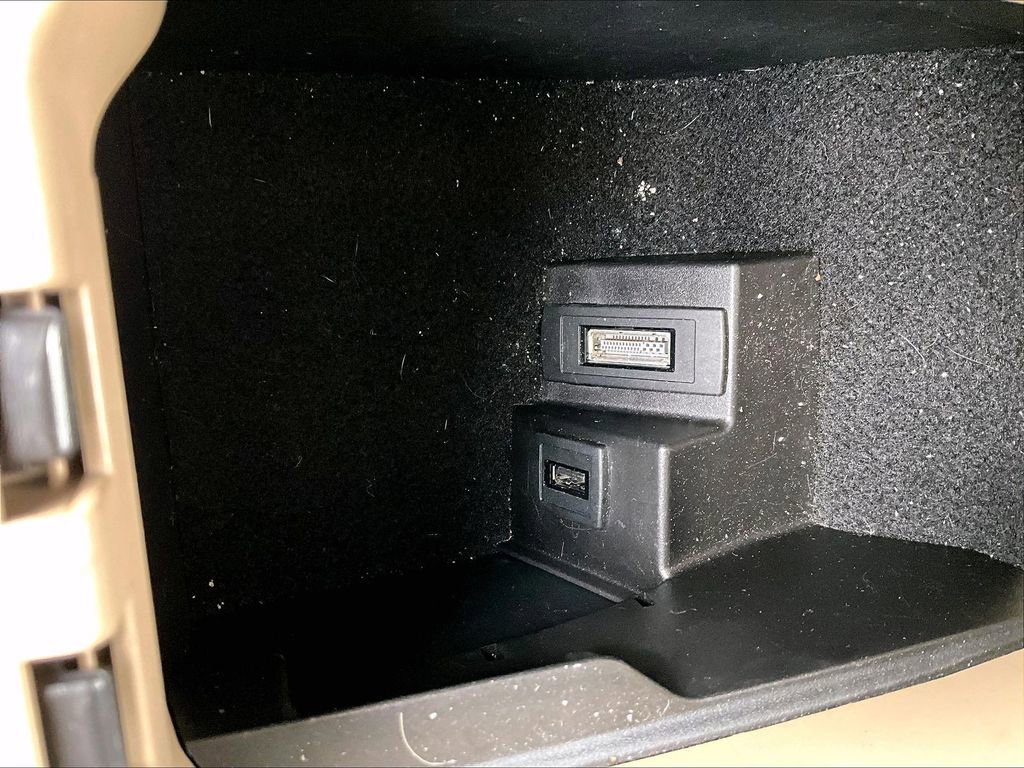 Used 2015 Mercedes-Benz C 250 Coupe image 28