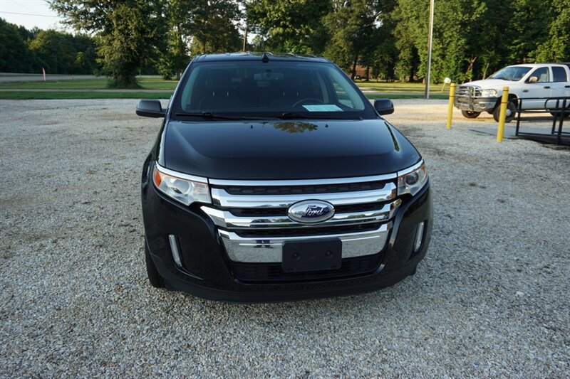 Used 2012 Ford Edge Limited w/ Driver Entry Pkg FWD image 4