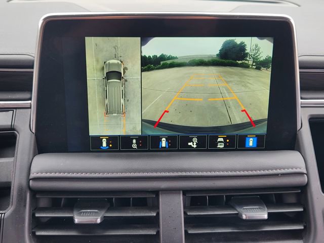 Used 2024 Chevrolet Tahoe Z71 w/ Luxury Package AWD/4WD image 15