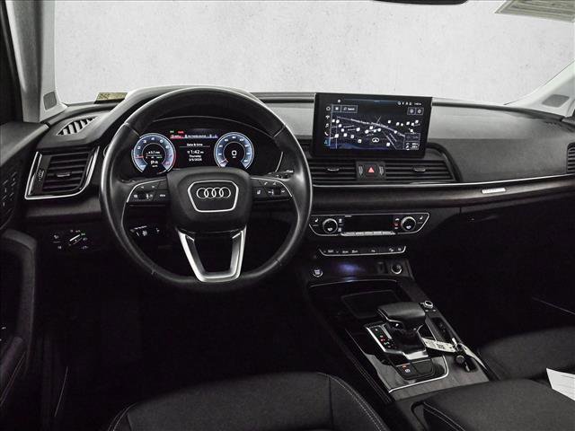 Used 2022 Audi Q5 2.0T Premium Plus w/ Premium Plus Package AWD/4WD image 19