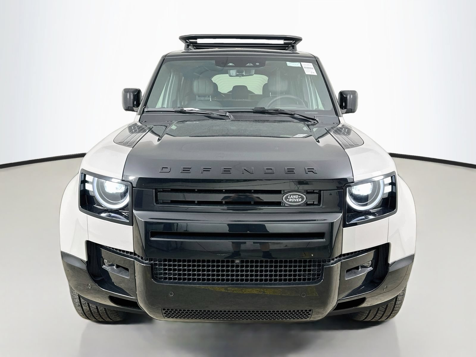 New 2026 Land Rover Defender 110 X AWD/4WD image 2