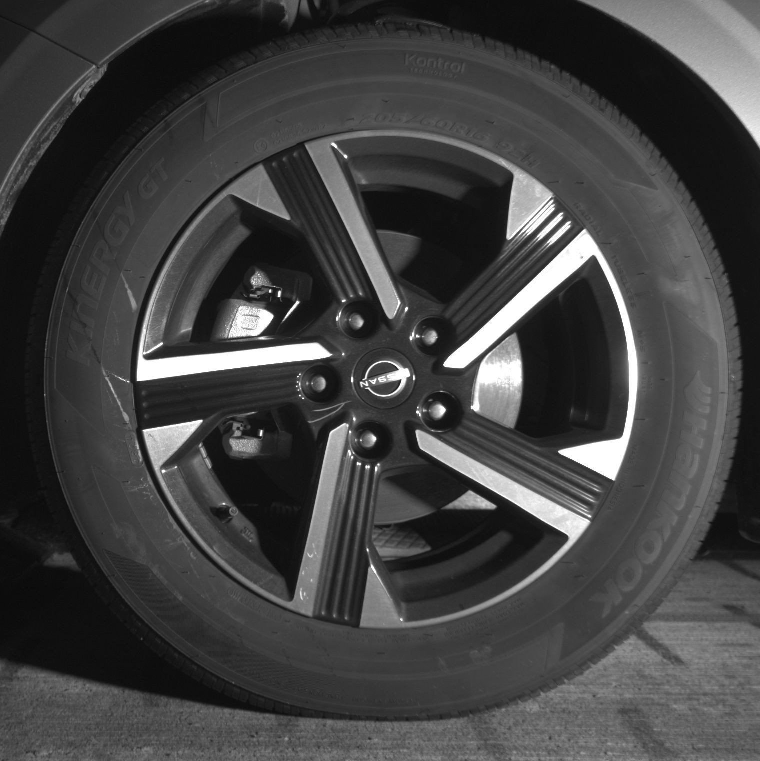 Used 2025 Nissan Sentra SV FWD image 15