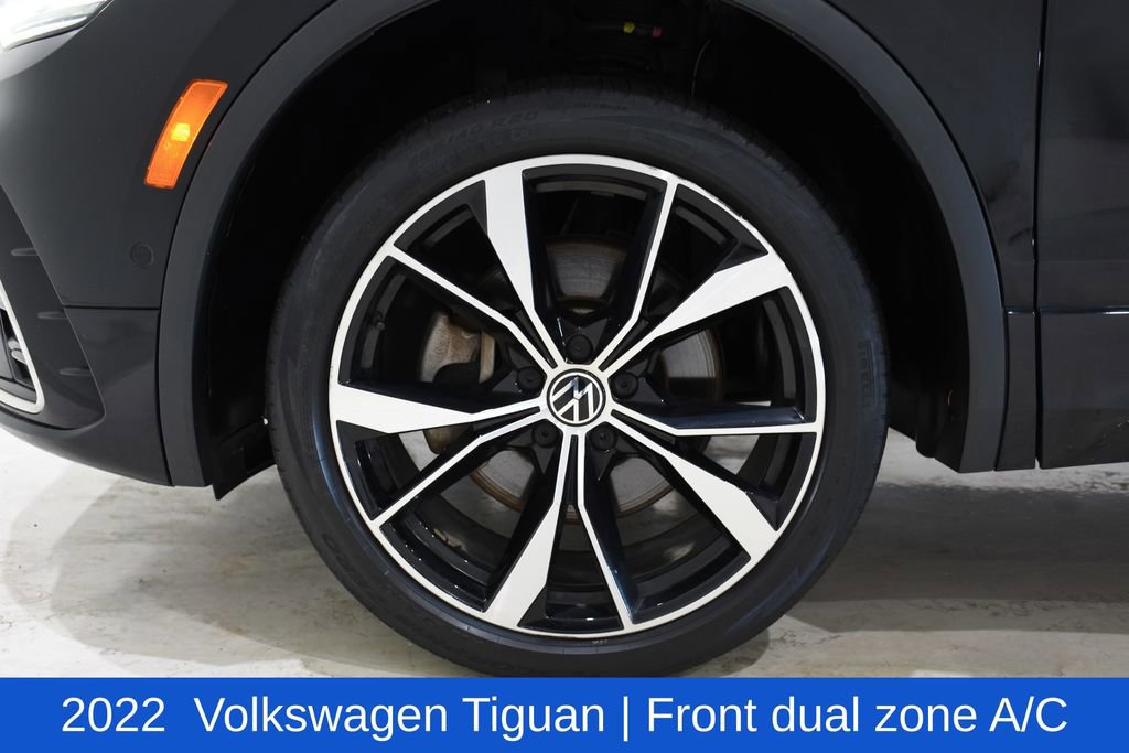 Used 2022 Volkswagen Tiguan SEL R-Line image 6