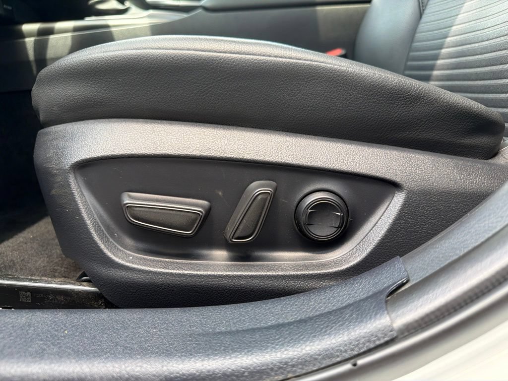 Used 2024 Toyota Camry SE FWD image 21