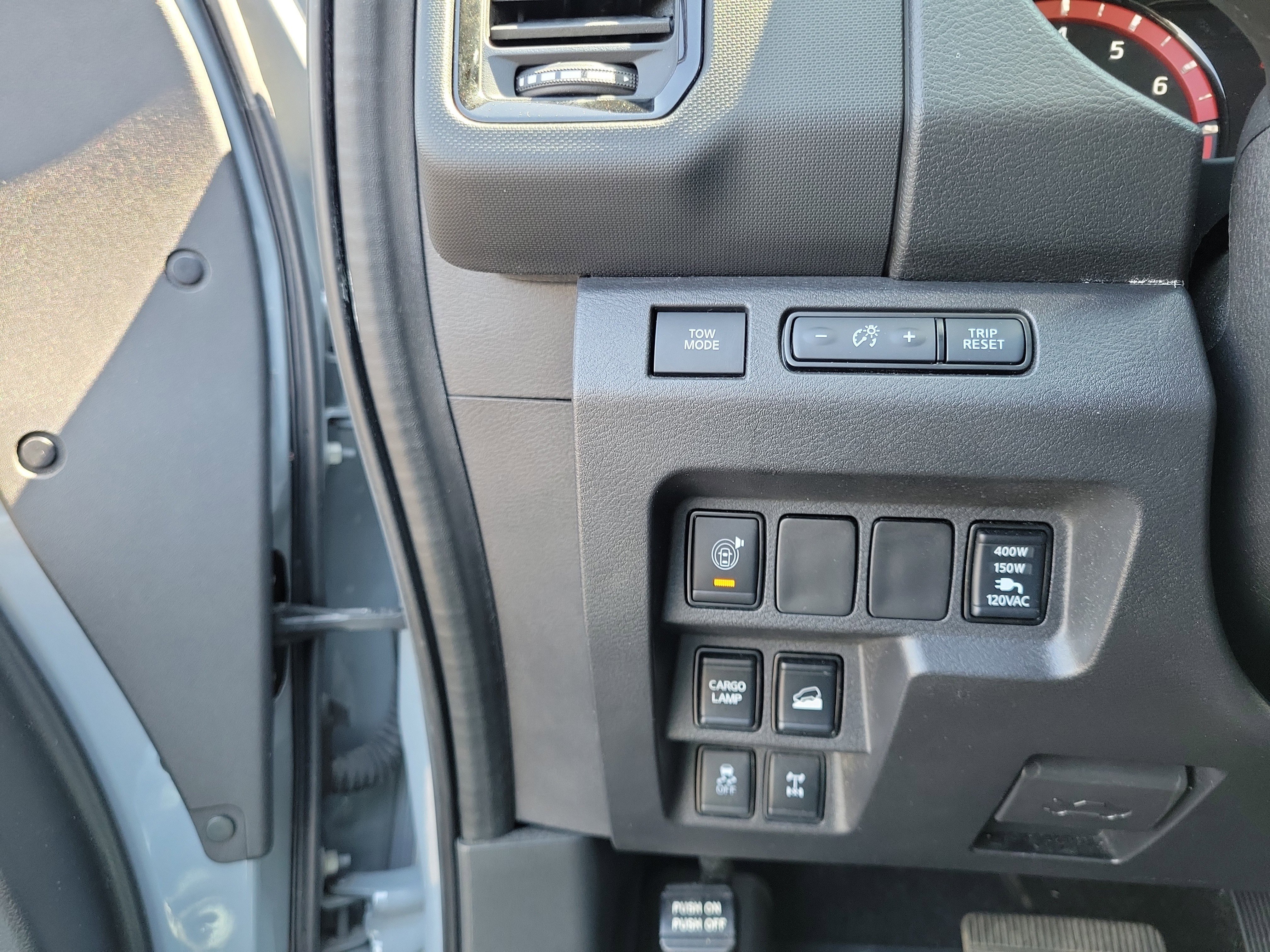 Used 2022 Nissan Frontier PRO-4X w/ Pro-4X Premium Package AWD/4WD image 20