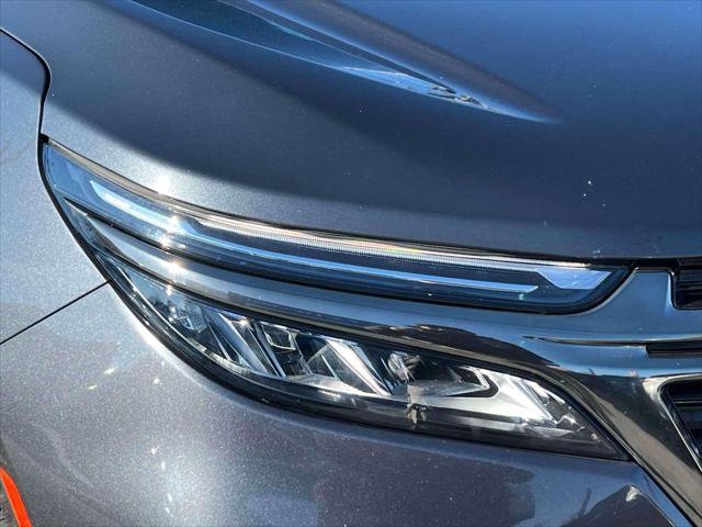 Used 2023 Chevrolet Equinox RS image 9