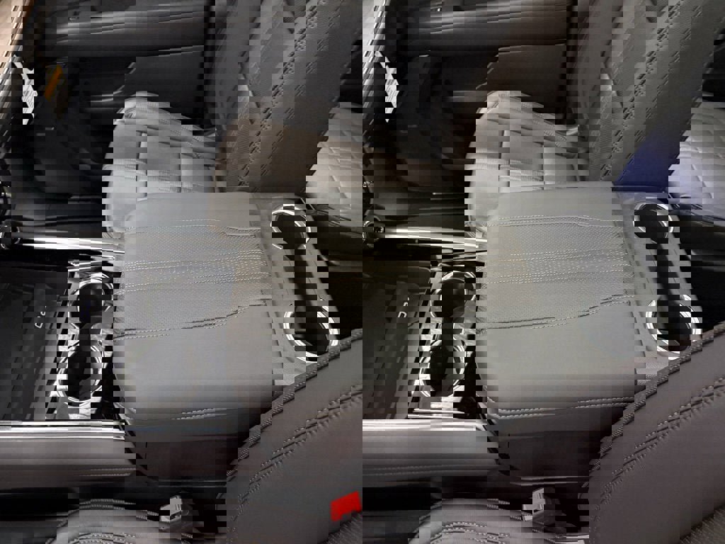 New 2026 Chevrolet Suburban High Country image 16