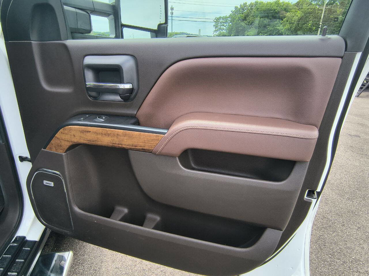 Used 2015 Chevrolet Silverado 2500 High Country w/ Duramax Plus Package image 21