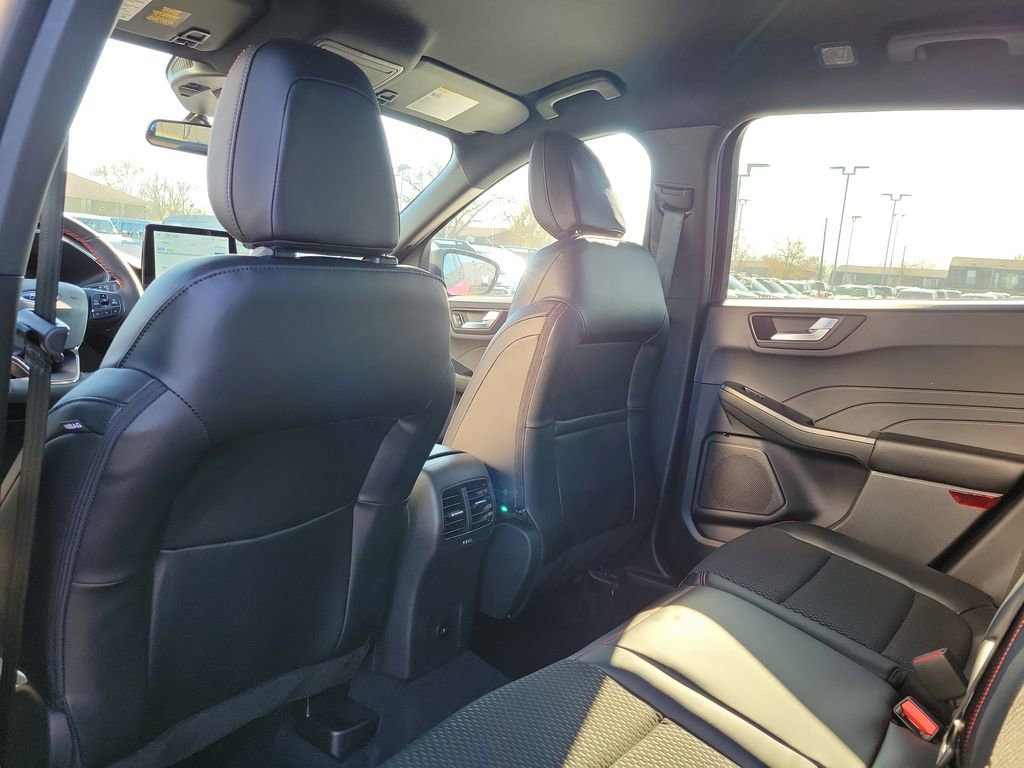New 2026 Ford Escape ST-Line w/ Cold Weather Package image 15