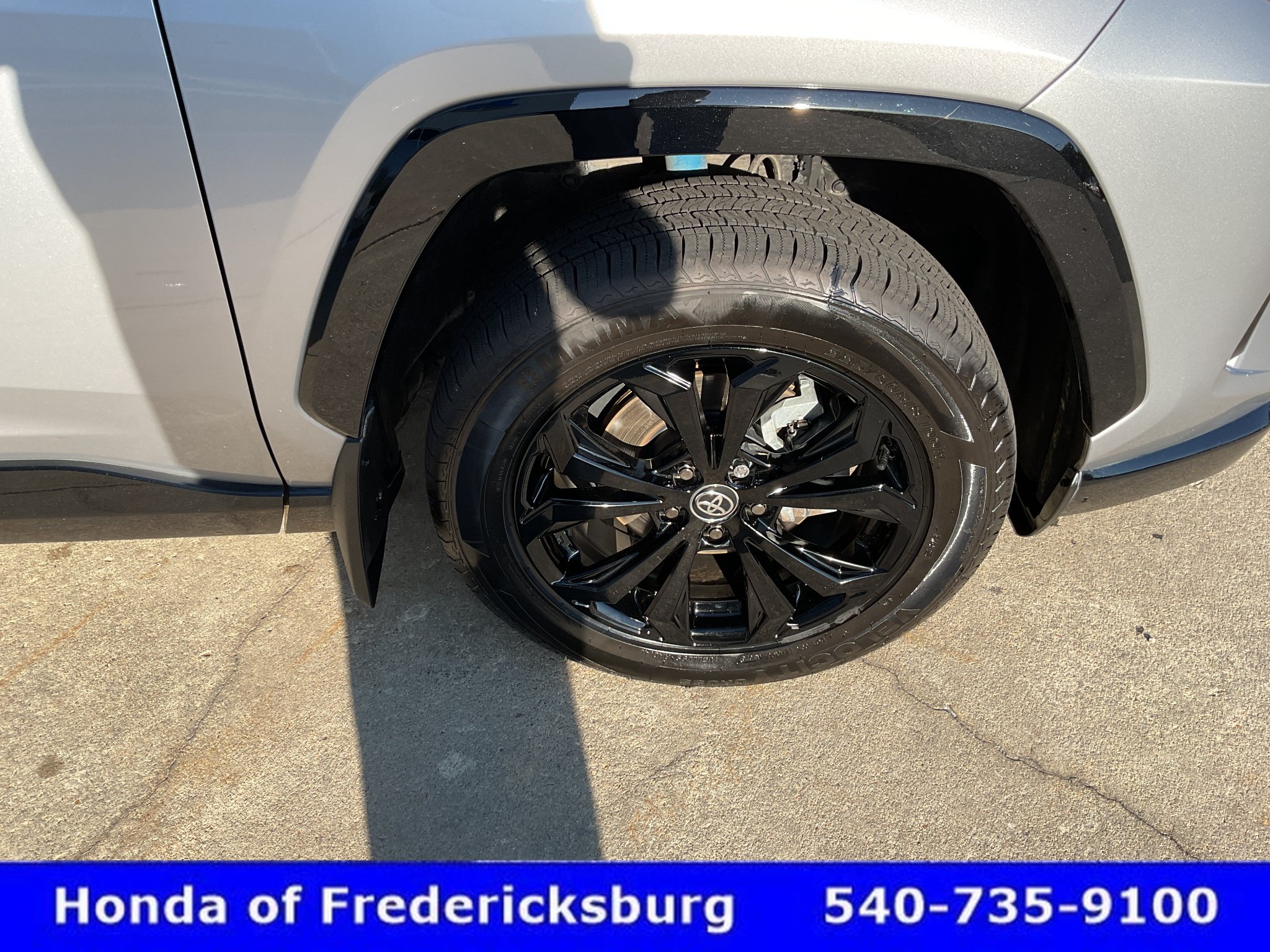 Used 2023 Toyota RAV4 SE w/ Convenience Package AWD/4WD image 13