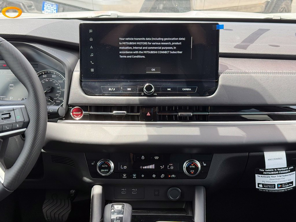 New 2026 Mitsubishi Outlander AWD image 12