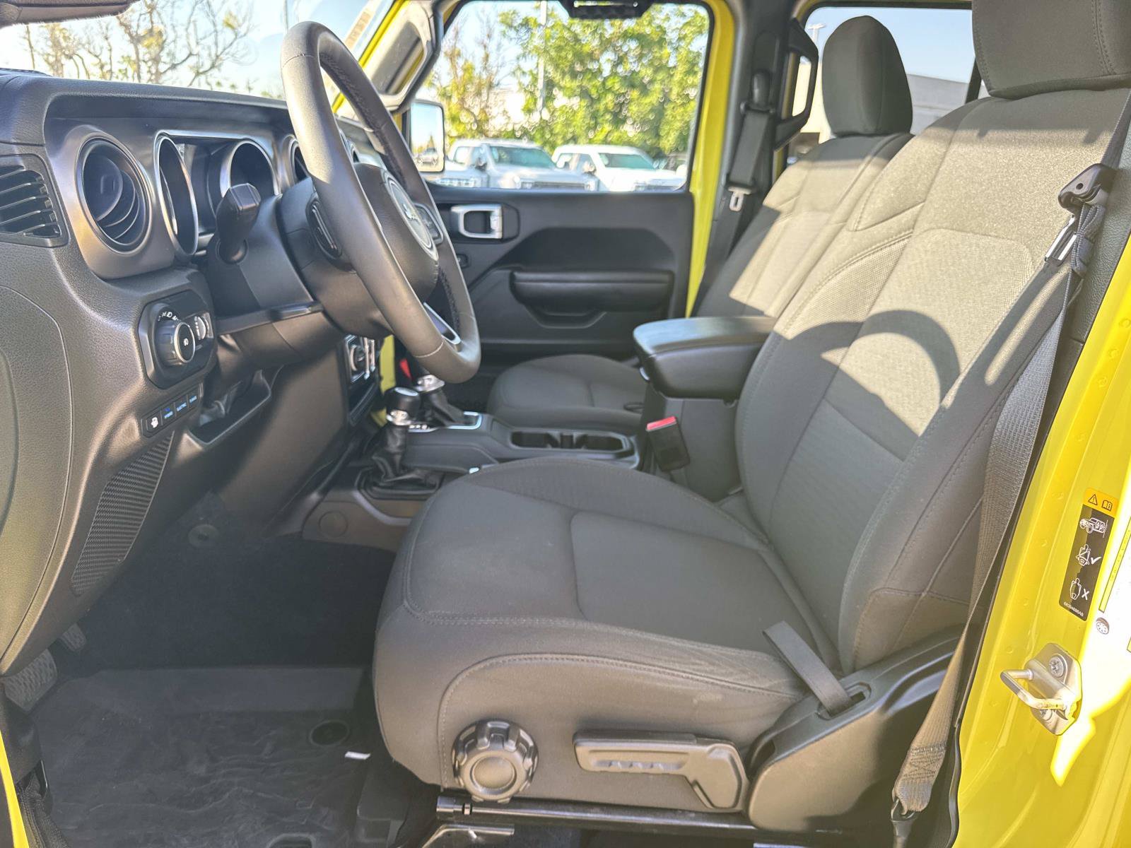 Used 2023 Jeep Wrangler Unlimited w/ Cold Weather Group AWD/4WD image 18