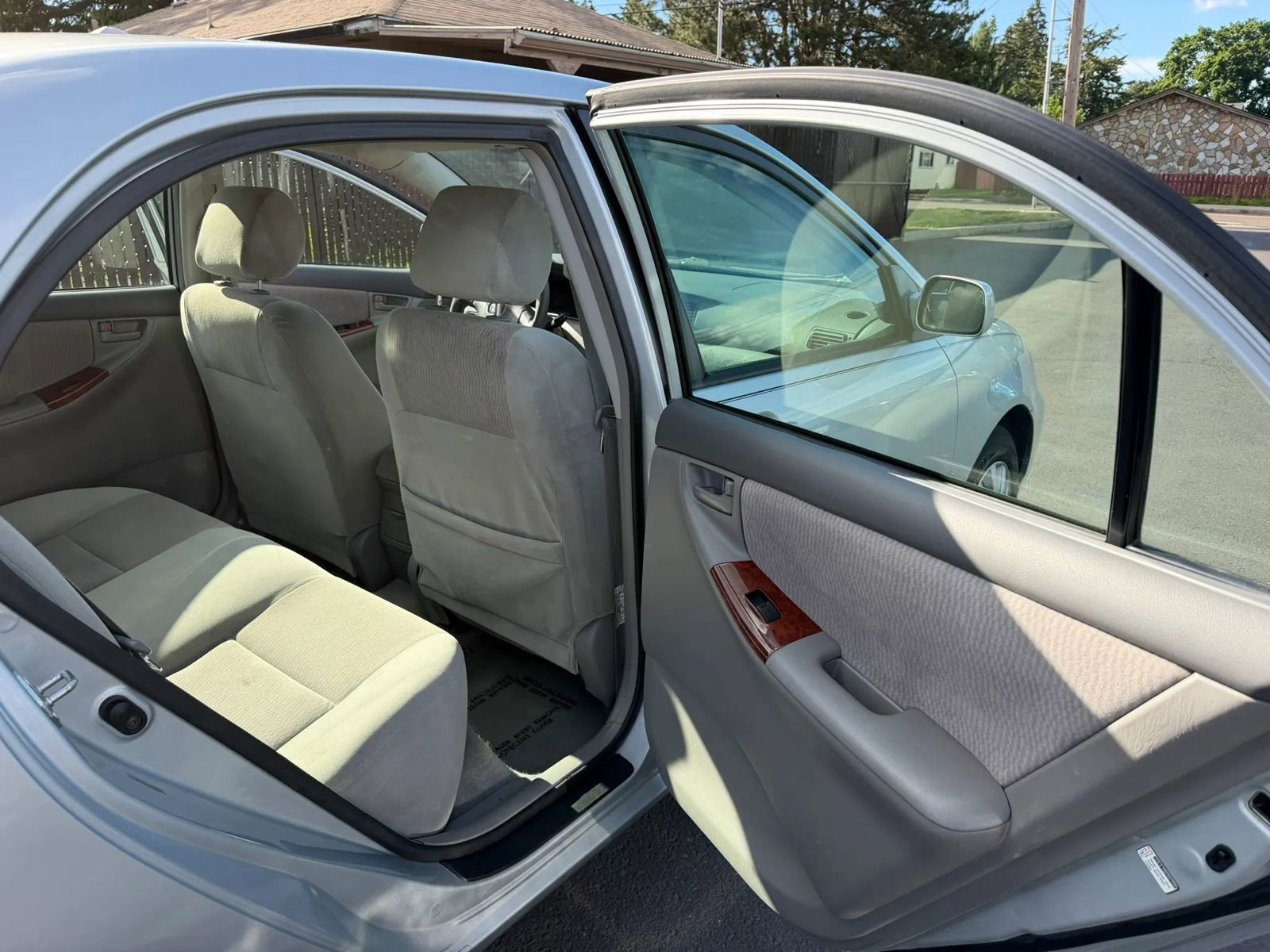 Used 2007 Toyota Corolla LE FWD image 12