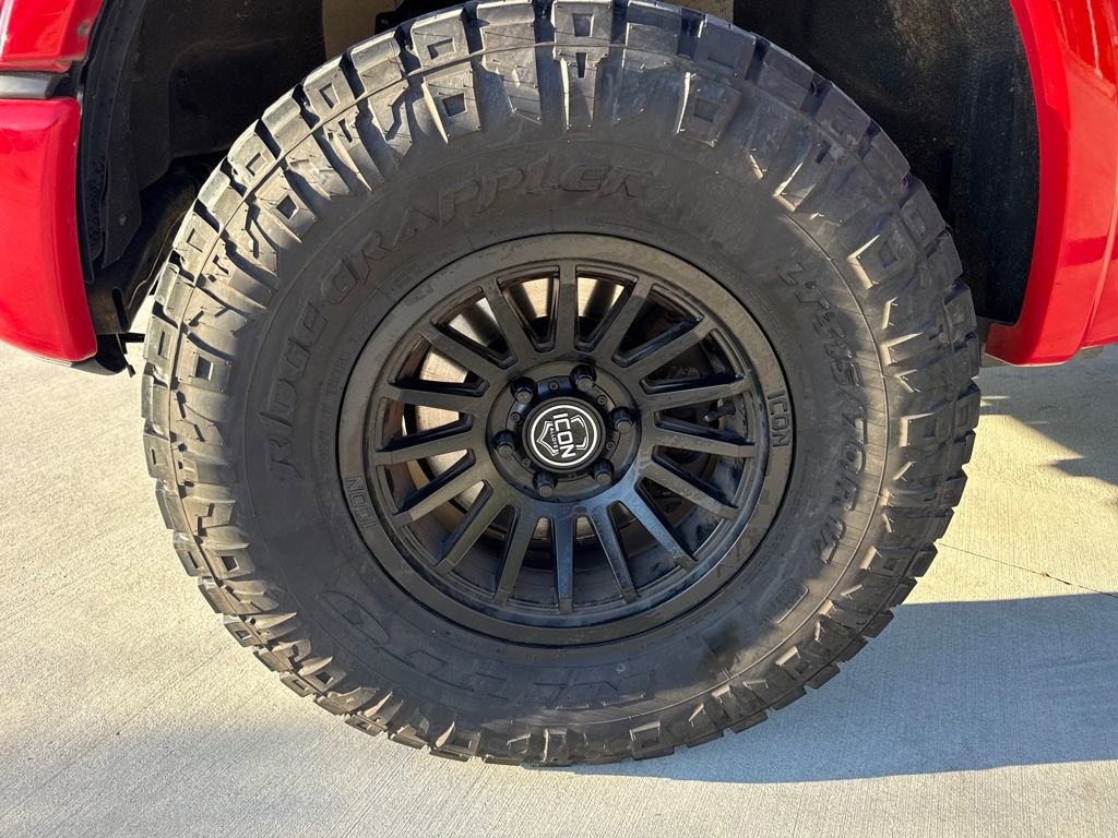 Used 2016 Ford F150 XLT w/ Equipment Group 302A Luxury image 11