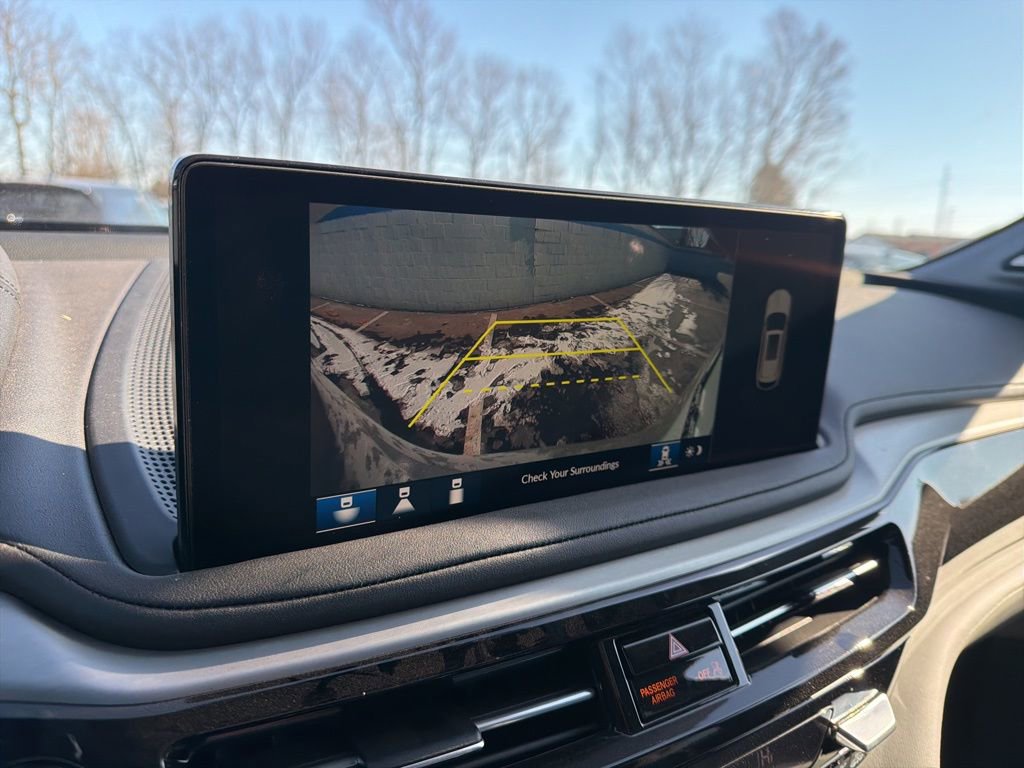 Used 2025 Acura MDX w/ Technology Package image 32
