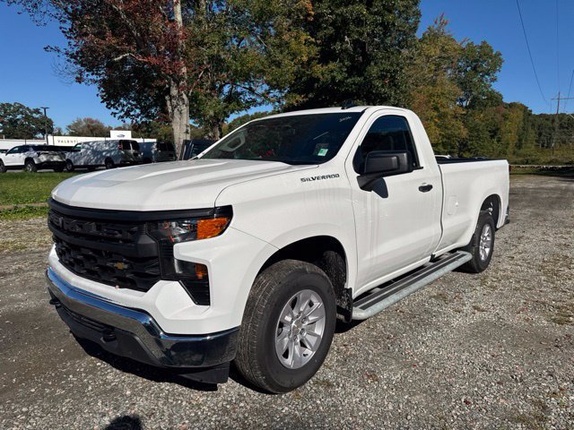 Used 2026 Chevrolet Silverado 1500 W/T RWD image 2