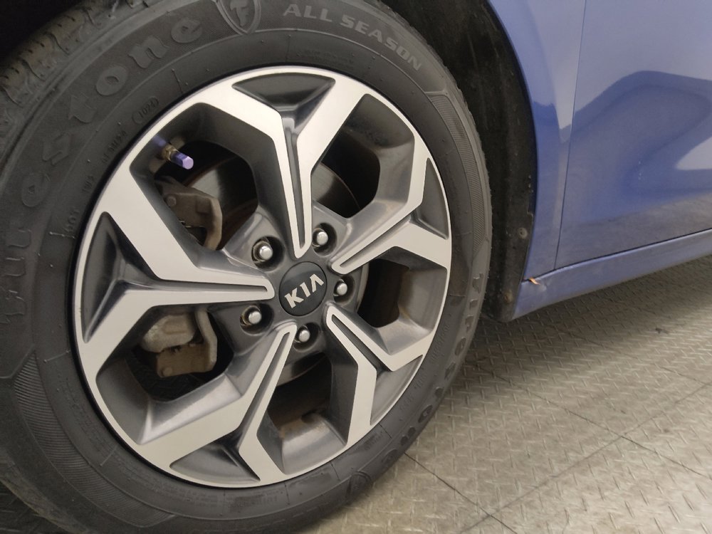 Used 2020 Kia Forte LXS FWD image 31