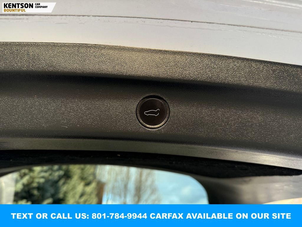 Used 2023 Tesla Model Y Long Range image 27