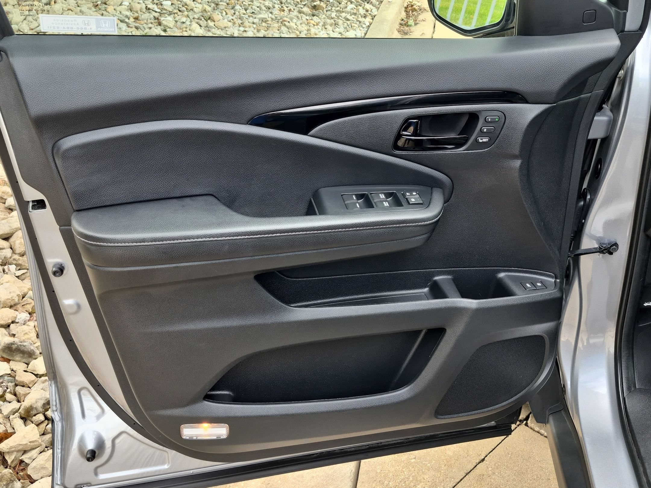 Used 2022 Honda Passport Elite image 12