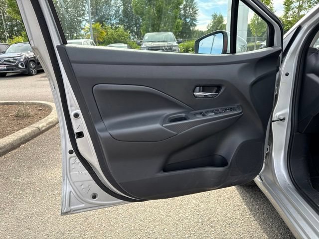 Used 2023 Nissan Versa SV FWD image 13
