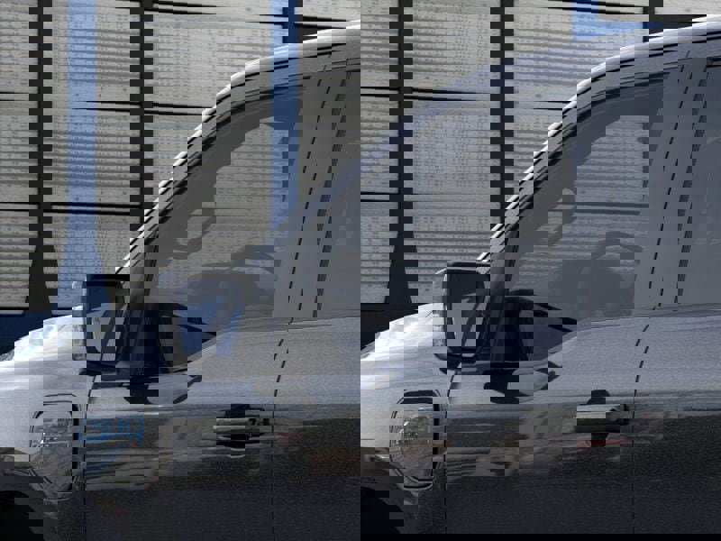 New 2025 Ford F150 Lightning Lariat image 20