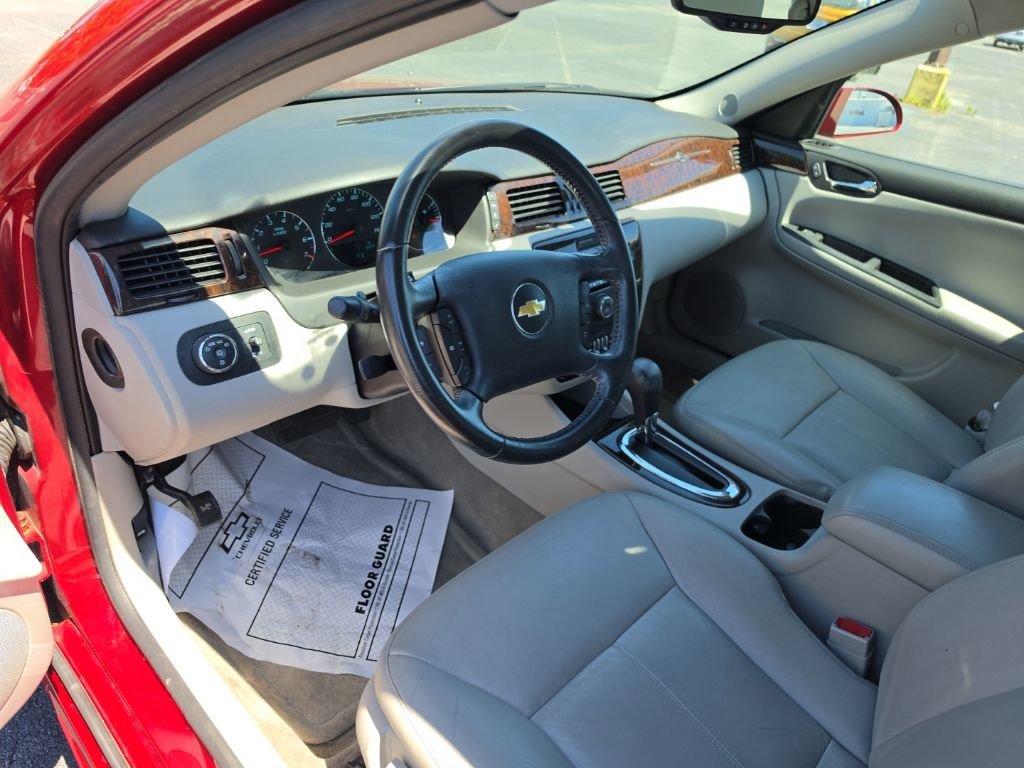 Used 2013 Chevrolet Impala LTZ FWD image 11